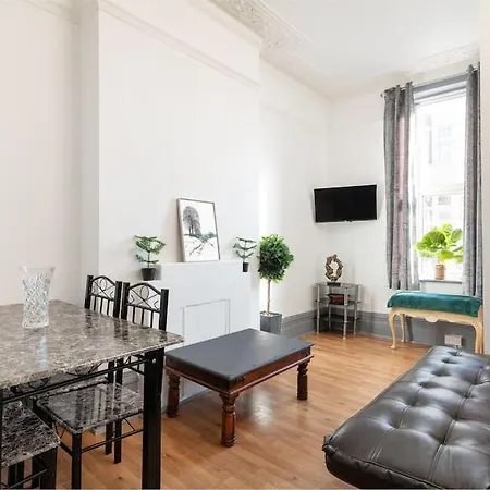 2A - Bright & Airy 2 Bed Flat - 20 Mins To Central London Exterior photo